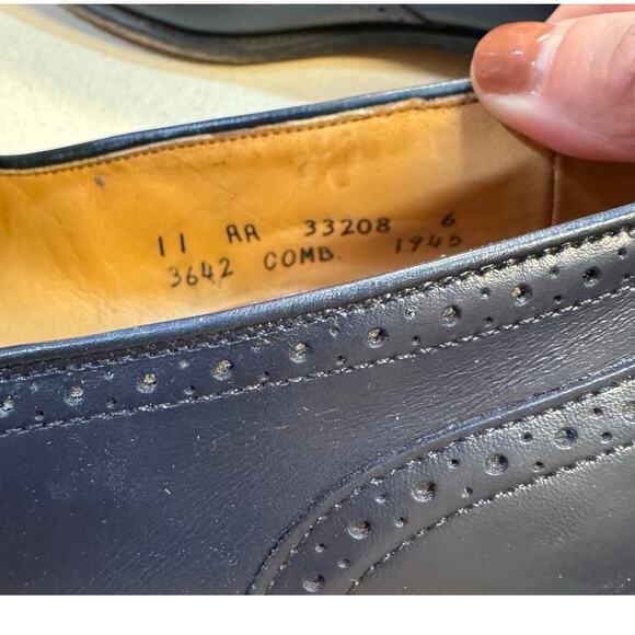 Allen Edmonds Men's 11 AA St. Moritz Navy Blue Tassel Wingtip Dress Shoe - Picture 6 of 6